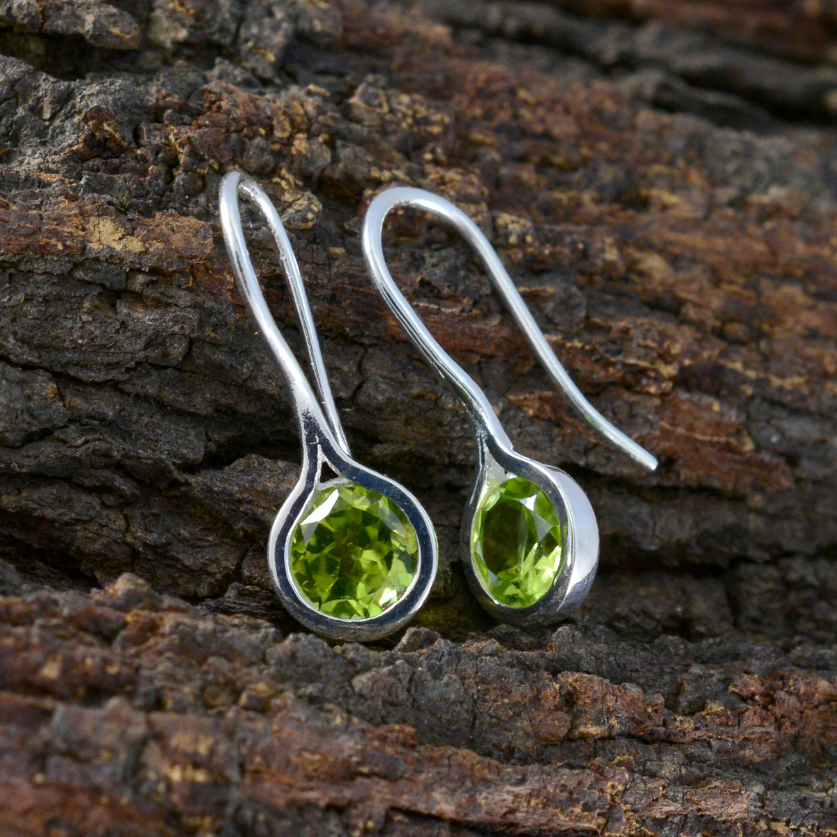 Peridot Mexican Julia Solitaire Dangle Green 925 Silver Earring - Image 3