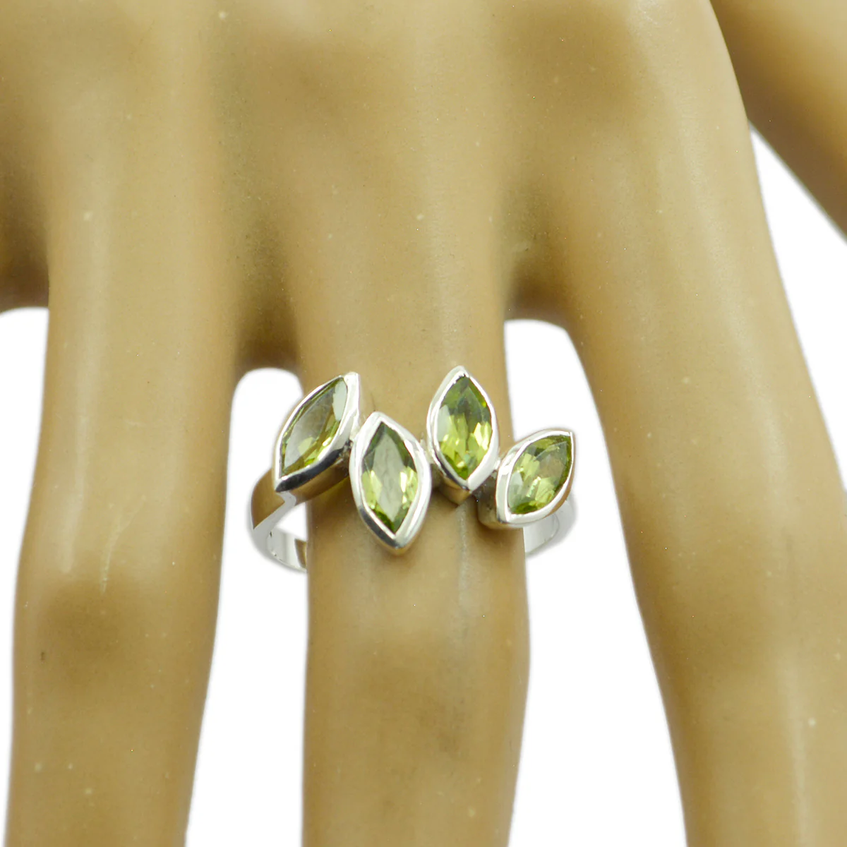 Peridot quarter Indian 92.5 Silver Green Gems Featherlight Luxurious Ring Jewelry - Image 2
