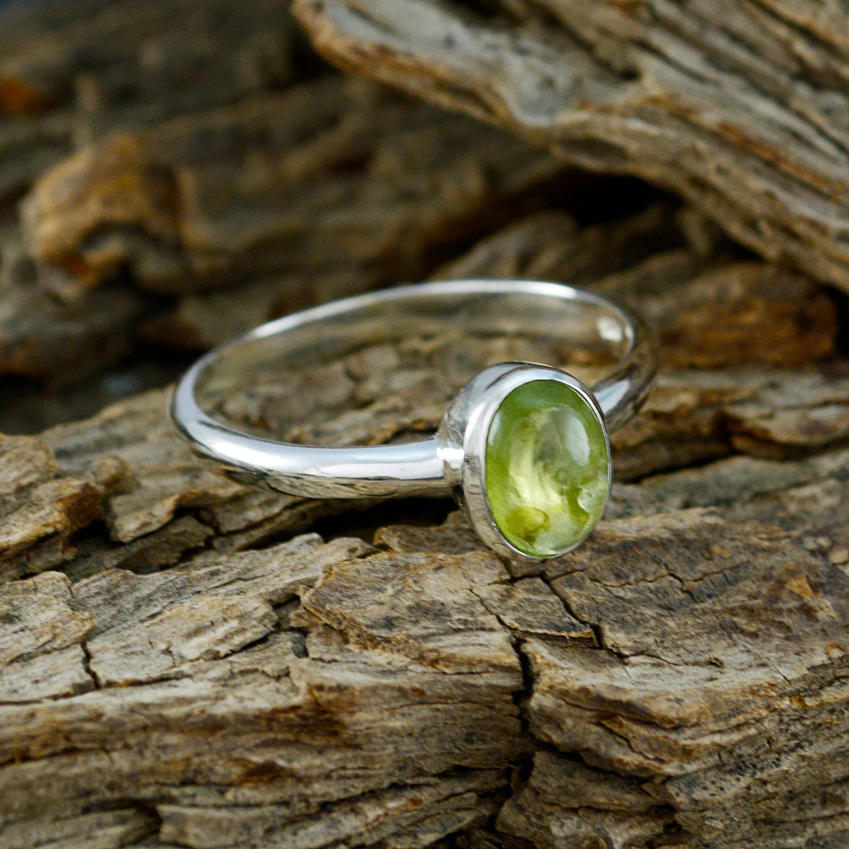 Peridot Solitaire American 92.5 Silver Green Gemstones Delicate Feminine Ring Jewelry - Image 3