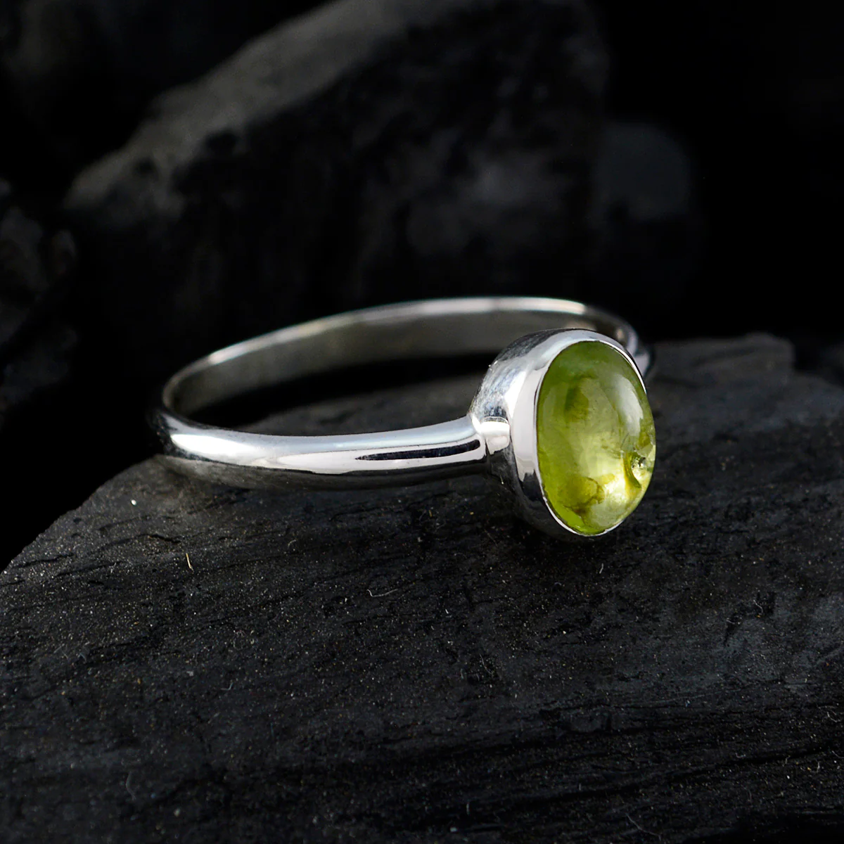 Peridot Solitaire American 92.5 Silver Green Gemstones Delicate Feminine Ring Jewelry - Image 4