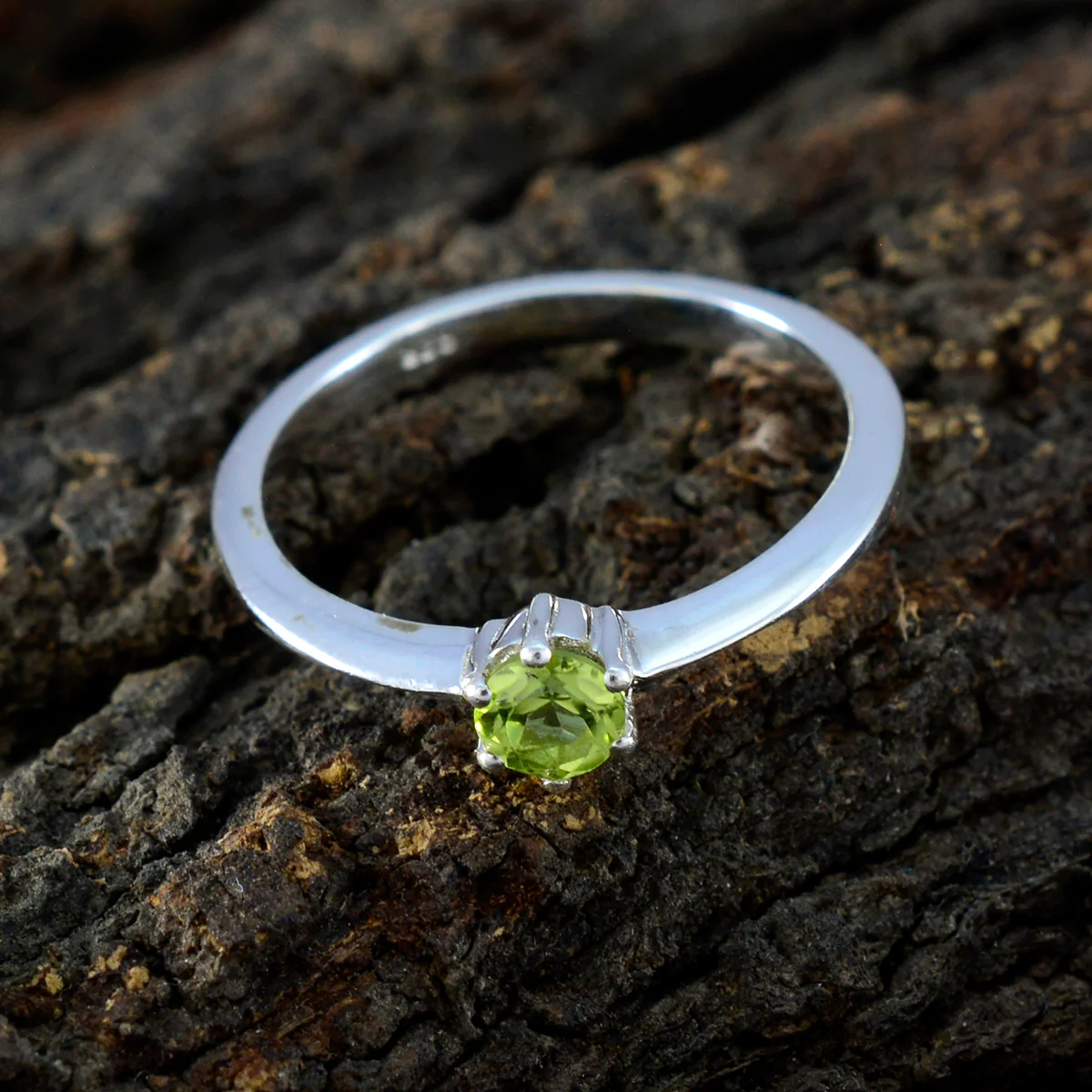Peridot Solitaire Korean 92.5 Silver Green Gems Elegant Luxurious Ring Jewelry - Image 3