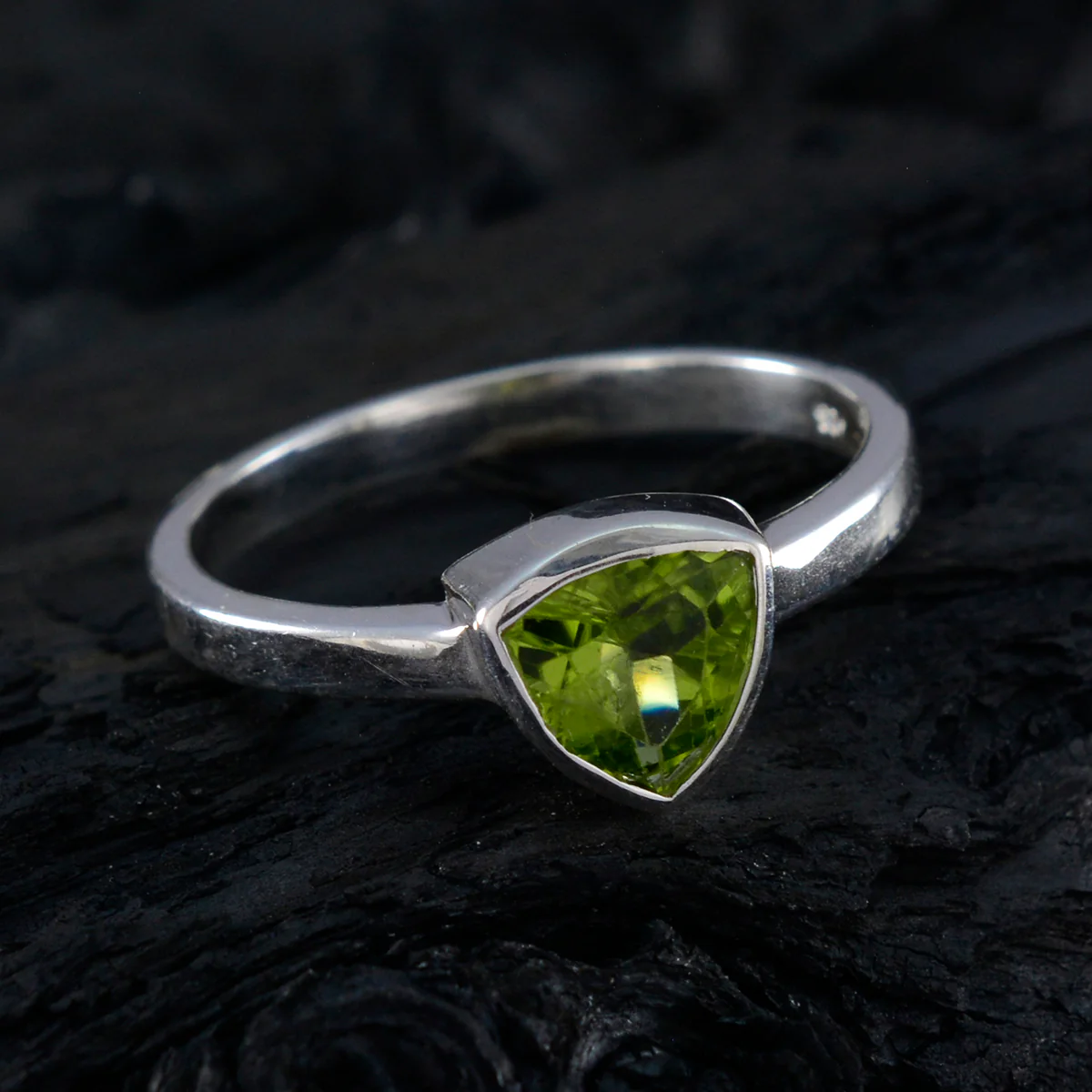 Peridot Solitaire Moroccan Sterling Silver Green Gems Dainty Traditional Ring Jewellery - Image 4