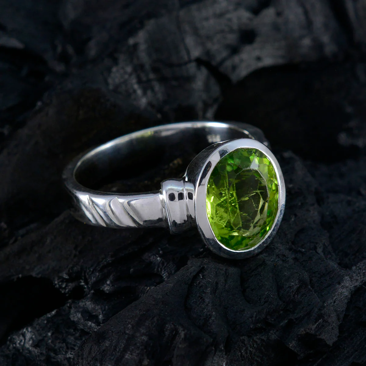Peridot Solitaire Russian 92.5 Silver Green Gemstone Classic Fairytale Ring Jewelry - Image 4