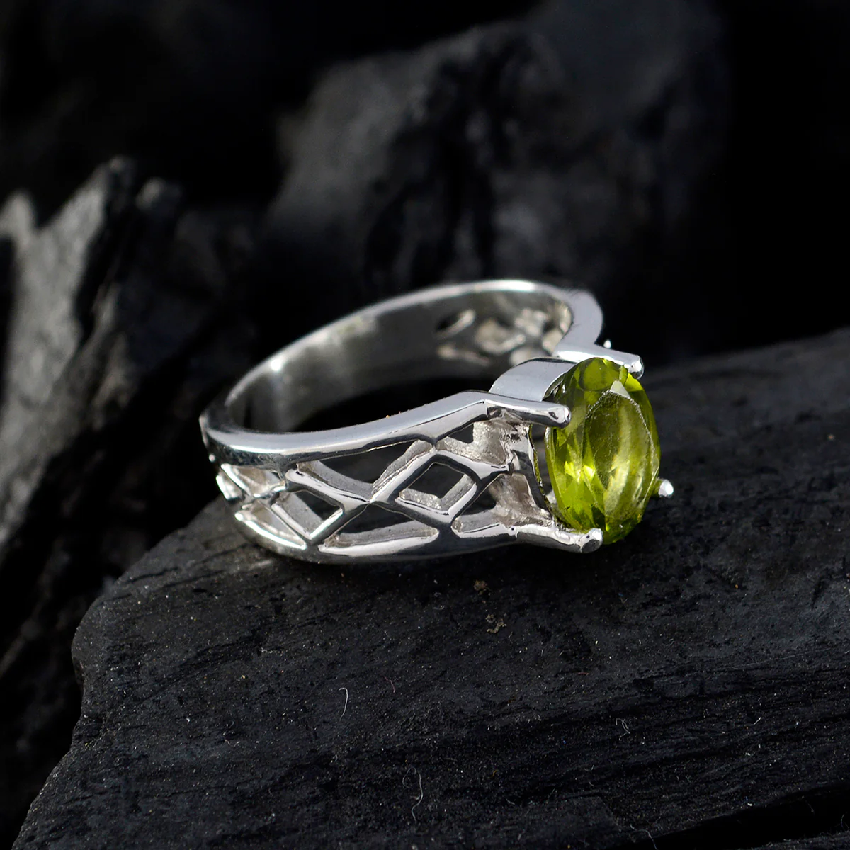 Peridot Solitaire Russian 92.5 Silver Green Gemstone Slim Traditional Ring Jewellery - Image 4