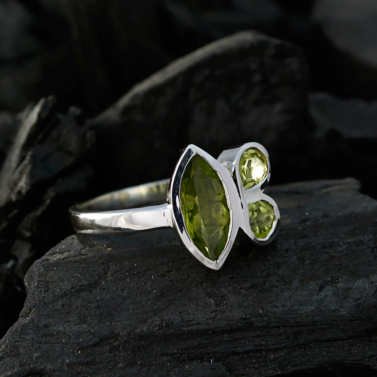 Peridot Trilogy French Sterling Silver Green Gemstones Slim Romantic Ring Jewellery - Image 4