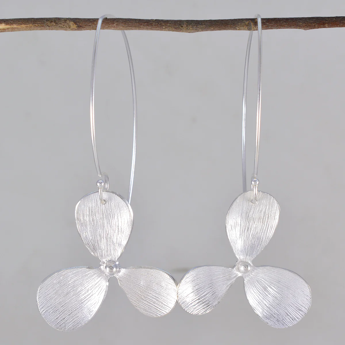 Plain Italian Isadora plain Dangle Gray Sterling Silver Earring - Image 3