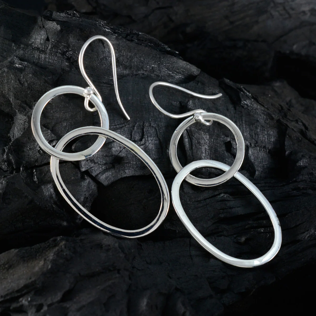 Plain Japanese Natalia plain Dangle Gray Sterling Silver Earring - Image 2