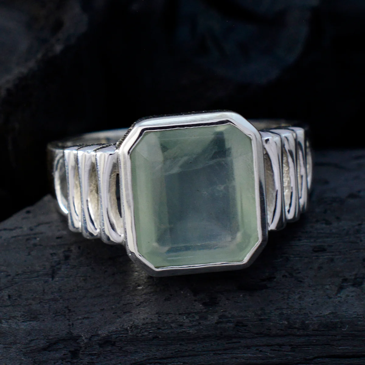 Prehnite Solitaire German 925 Silver Green Gems Mid-weight Signet Ring Jewelry - Image 4