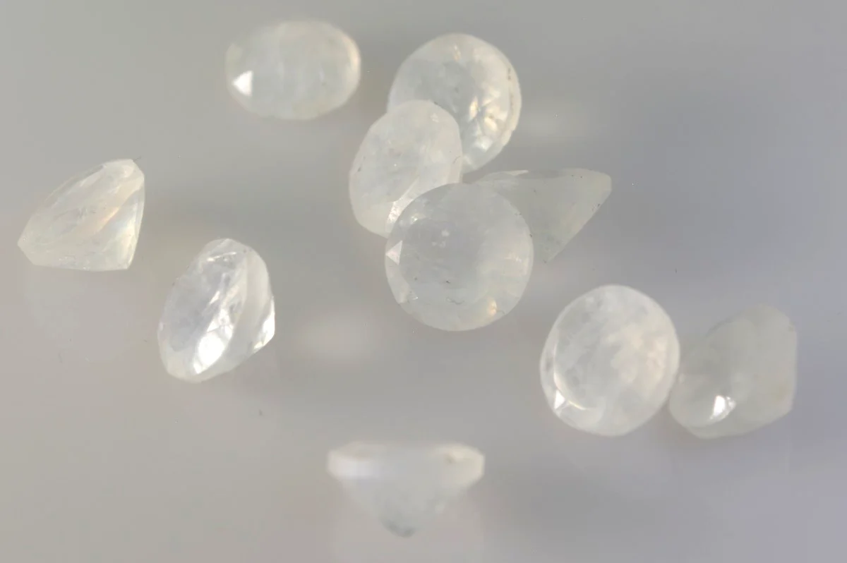 Rainbow Moonstone 1PC Tiny 6x6 MM Round Faceted White Polished Semi Precious Loose Gems - Image 3