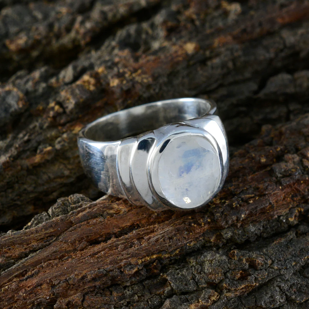 Rainbow Moonstone Solitaire Egyptian 92.5 Silver White Gemstone Eye-catching valentine Ring Jewellery - Image 4