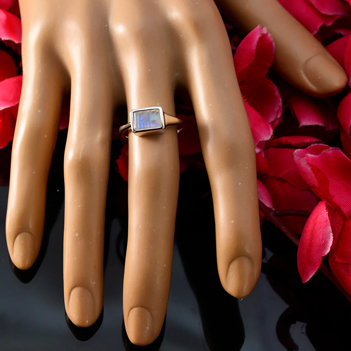 Rainbow Moonstone Solitaire Indian 925 Silver White Gemstone Featherlight Luxurious Ring Jewelry - Image 5