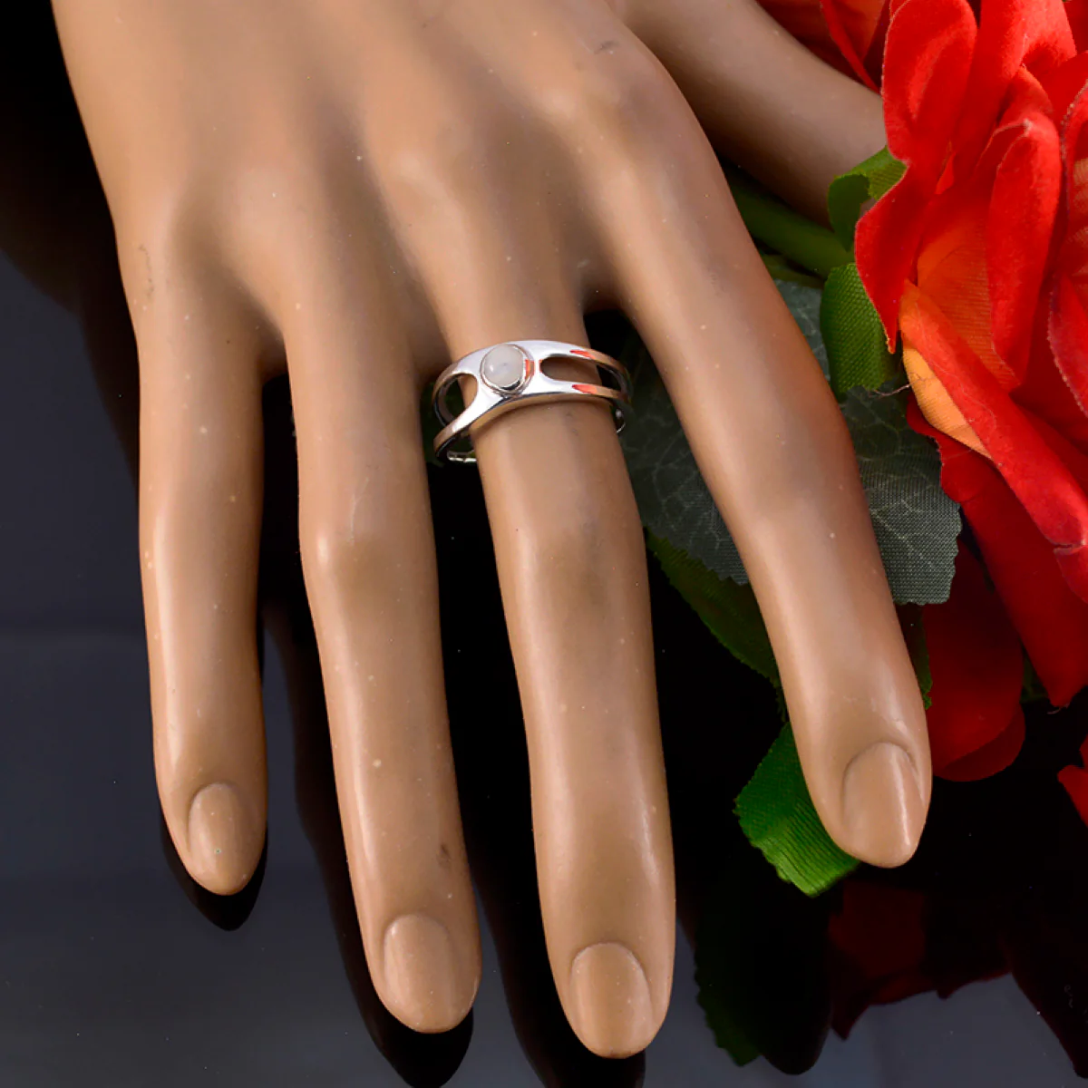 Rainbow Moonstone Solitaire Japanese 92.5 Silver White Gemstones Dainty Graceful Ring Jewellery - Image 3