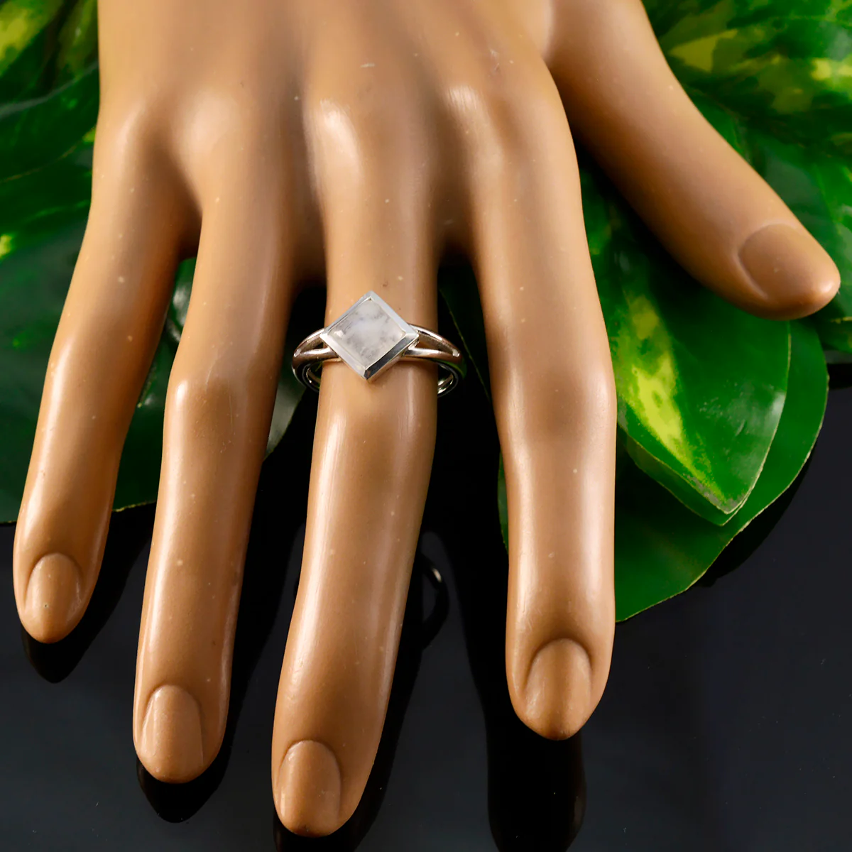 Rainbow Moonstone Solitaire Japanese Sterling Silver White Gemstones Dainty Romantic Ring Jewellery - Image 5