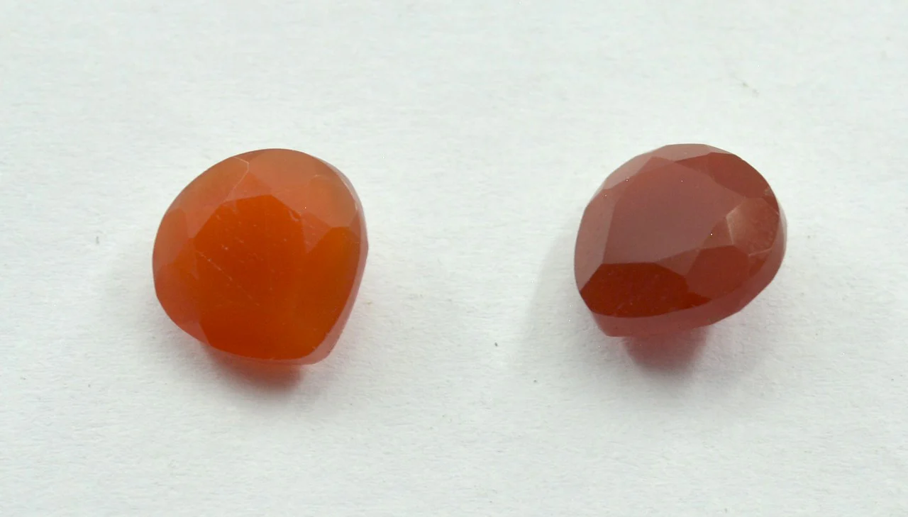 Red Onyx 1PC Medium 9x9 MM Heart Faceted Red Lustrous Semi Precious Gems